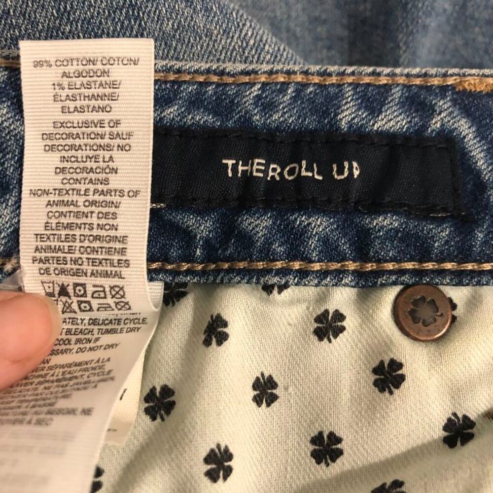 Women's Lucky Brand "The Roll Up" Denim Distressed Shorts Sz 10 - Picture 7 of 7